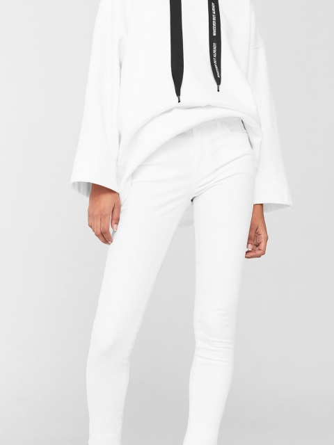 

MANGO Women White Skinny Fit Mid-Rise Clean Look Stretchable Jeans
