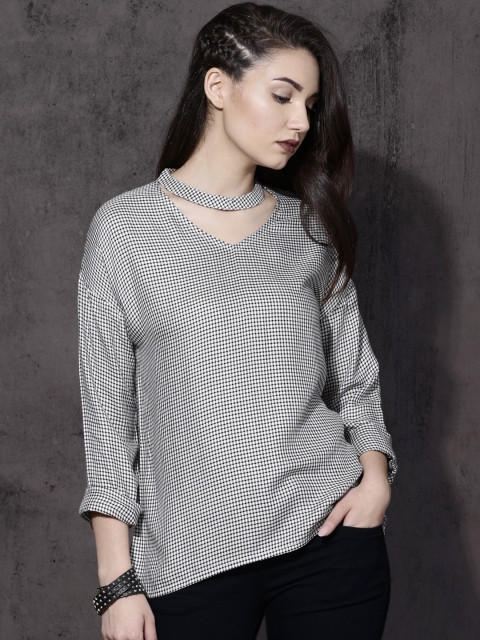 

Roadster Women White & Black Checked Top