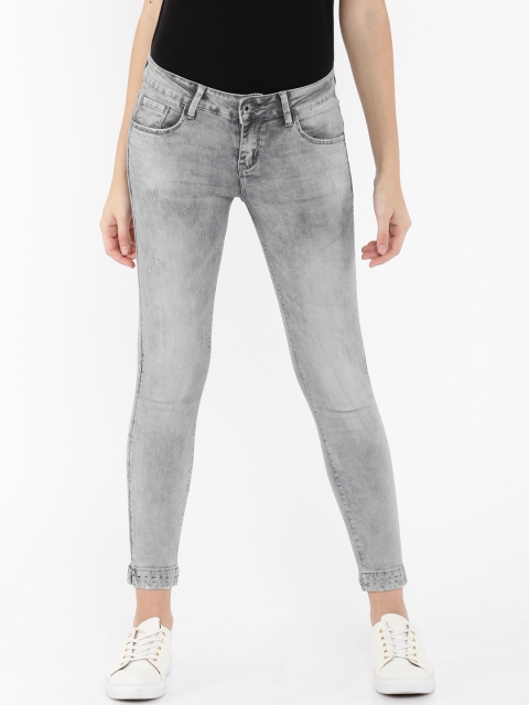 

Deal Jeans Women Grey Skinny Fit Mid-Rise Low Distress Stretchable Jeans