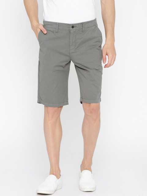 

Nature Casuals Men Grey Solid Slim Fit Chino Shorts