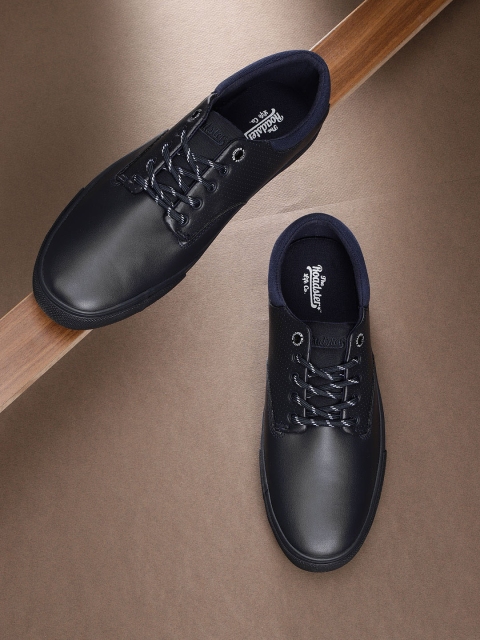 

Roadster Men Navy Blue Sneakers