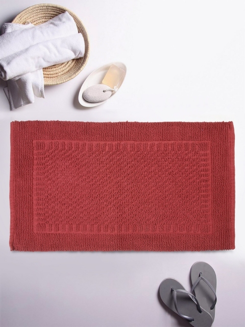 

ROMEE Red Textured Rectangular Bath Rug