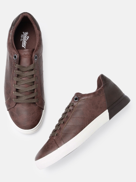 

Roadster Men Brown Sneakers