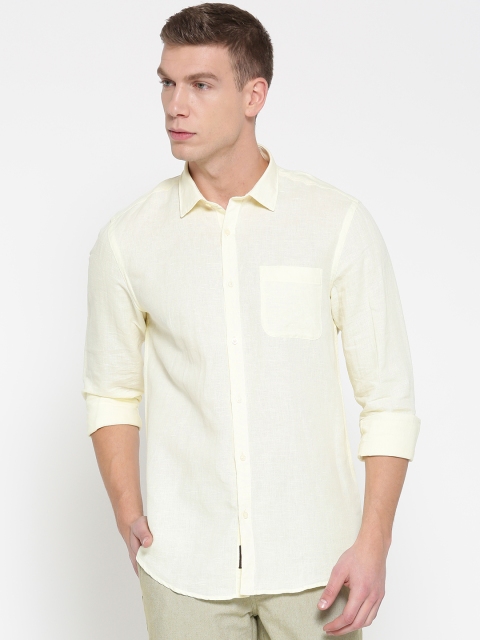 

Blackberrys Men Cream-Coloured Slim Fit Solid Smart Casual Shirt