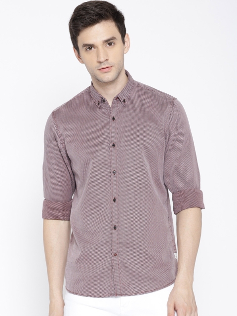 

Blackberrys Men Maroon & White Slim Fit Self-Design Casual Shirt