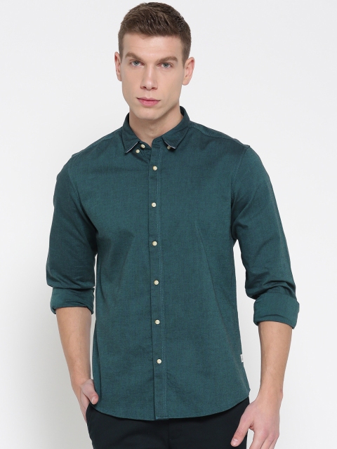 

Blackberrys Men Teal Green Slim Fit Solid Casual Shirt