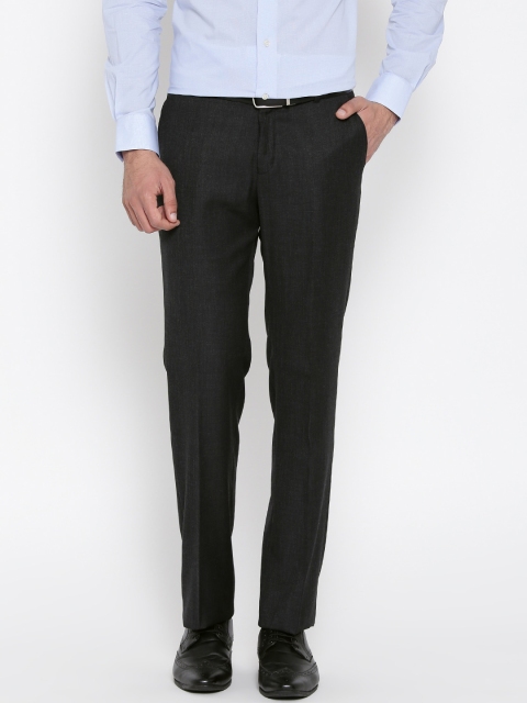 

Blackberrys Men Charcoal Grey Sharp Fit Solid Formal Trousers