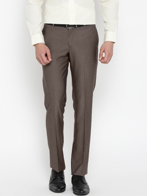 

Blackberrys Men Brown Sharp Fit Solid Formal Trousers