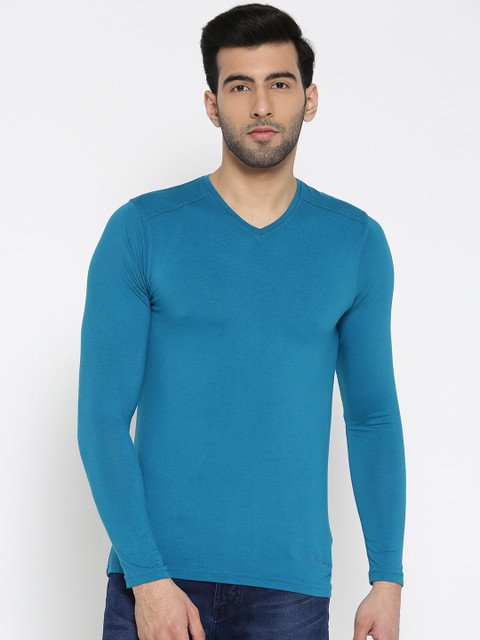

Blackberrys Men Blue Solid V-Neck T-shirt