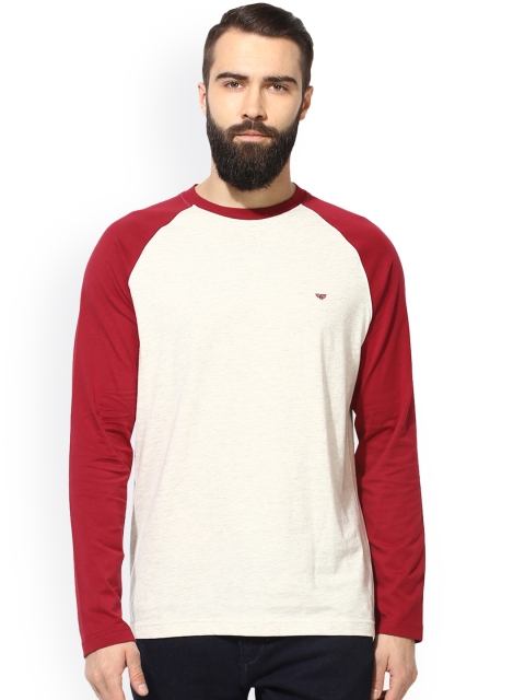 

Red Tape Men White Colourblocked Round Neck T-shirt