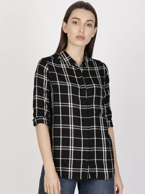 

ether Women Black & White Regular Fit Checked Casual Shirt