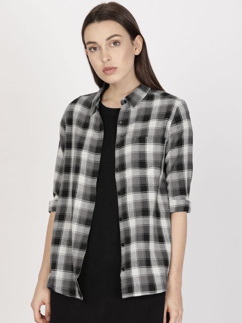 

ether Women Grey & Black Regular Fit Checked Casual Shirt
