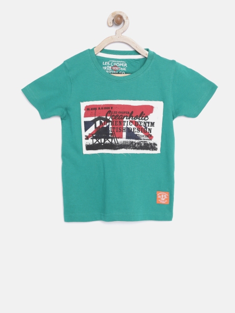 

Lee Cooper Boys Green Solid Round Neck T-shirt