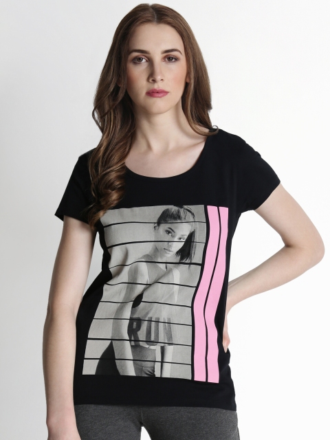 

Ajile by Pantaloons Women Black Printed Round Neck T-shirt