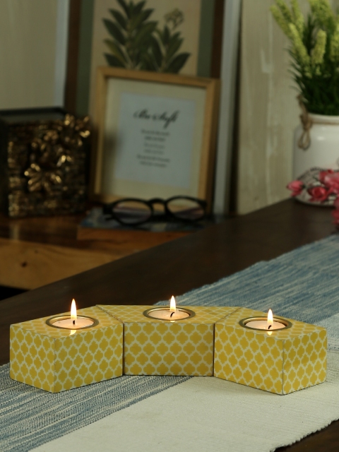 

RANGRAGE Set of 3 Yellow & White Handcrafted Candle Holders