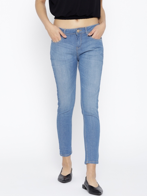 

Jealous 21 Women Blue Hottie Fit Mid-Rise Clean Look Stretchable Cropped Jeans