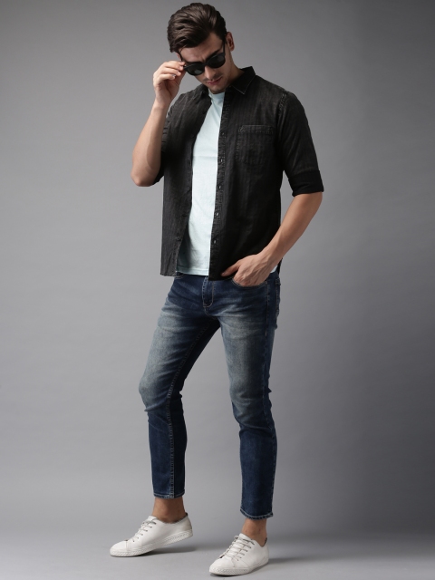 

HERE&NOW Men Black Regular Fit Chambray Casual Shirt