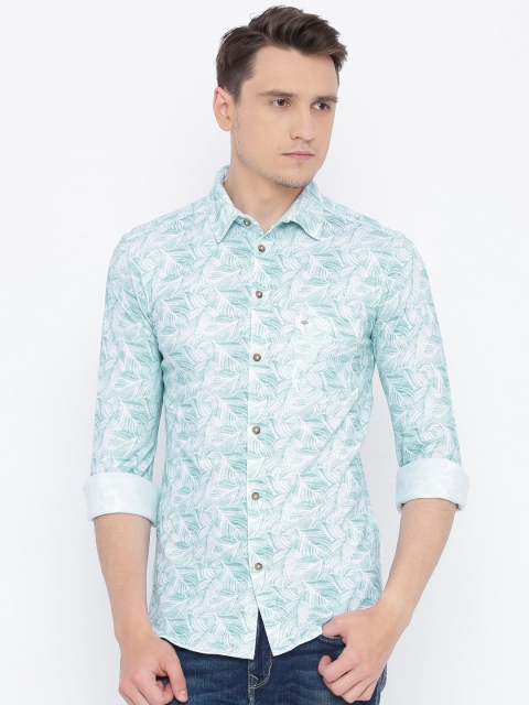 

Lee Cooper Men Green & Off-White Regular Fit Printed Casual Shirt