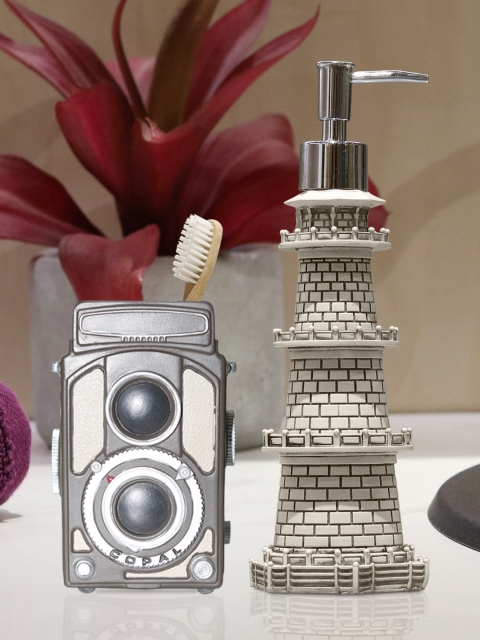 

Shresmo Set of 2 Brown & White Textured Bathroom Accessories