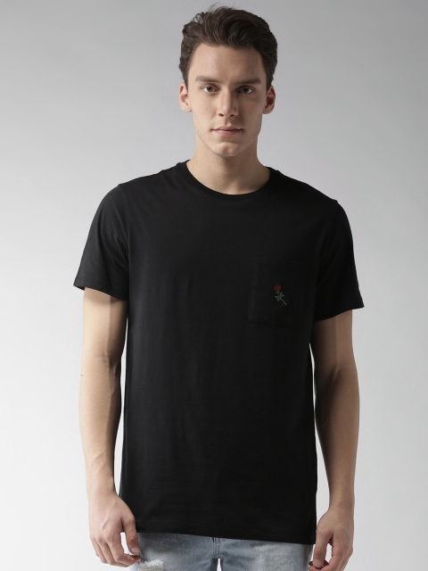

FOREVER 21 Men Black Solid Round Neck T-shirt