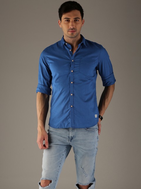 

Flying Machine Men Blue Comfort Slim Fit Solid Casual Shirt