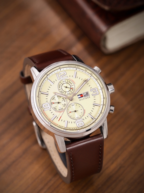 

Tommy Hilfiger Men Beige Analogue Watch NTH1710337_BBD