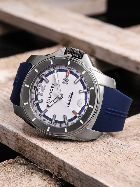 

Tommy Hilfiger Men White Analogue Watch NTH1791113
