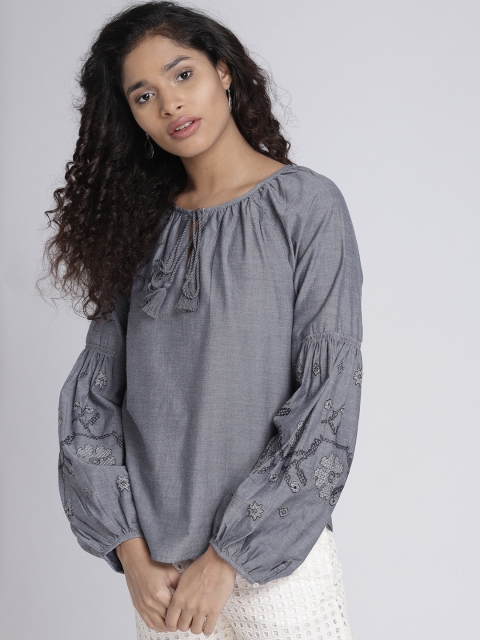 

Chemistry Women Grey Solid Top