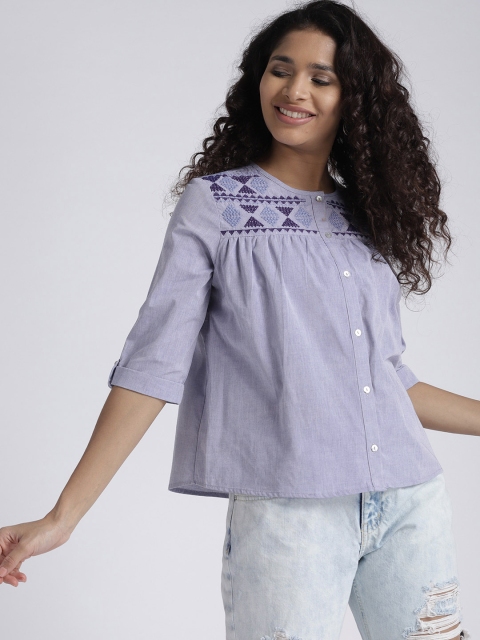 

Chemistry Women Blue Embroidered Detail A-Line Top