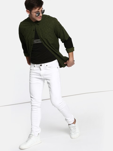 

Kook N Keech Disney Men Green Regular Fit Printed Casual Shirt