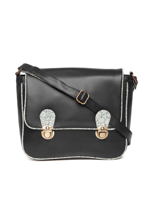 

Kanvas Katha Black Solid Sling Bag