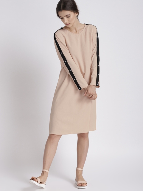 

Chemistry Women Cream-Coloured Solid A-Line Dress