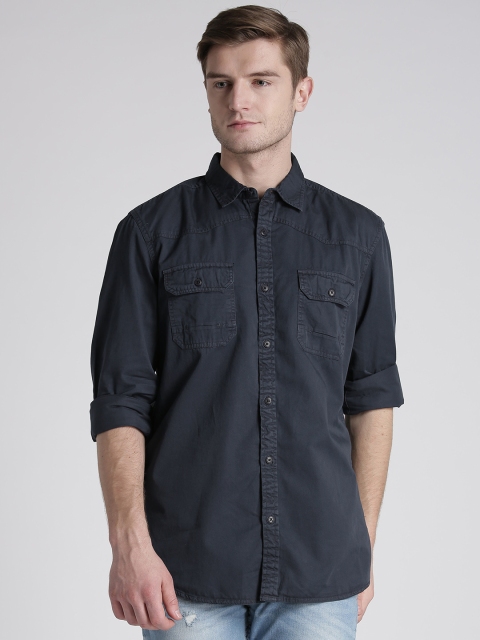 

Splash Men Navy Regular Fit Solid Casual Shirt, Navy blue