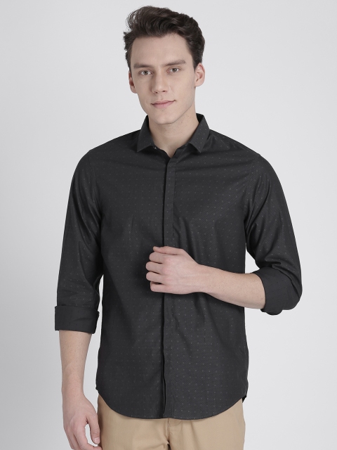 

Splash Men Charcoal Grey Slim Fit Self-Design Casual Shirt