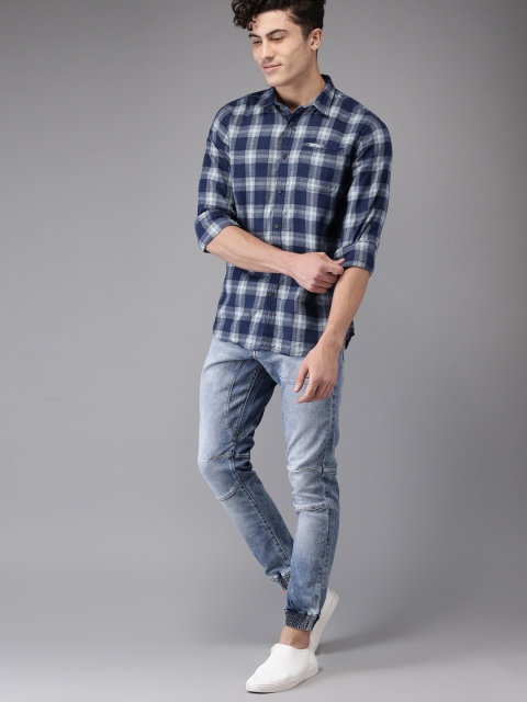 

HERE&NOW Men Navy Blue & Grey Regular Fit Checked Casual Shirt