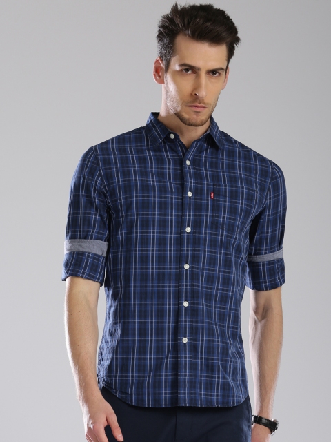 

Levis Men Blue & White Slim Fit Checked Casual Shirt