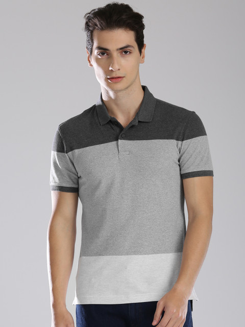 

Levis Men Grey Colourblocked Polo Collar T-shirt
