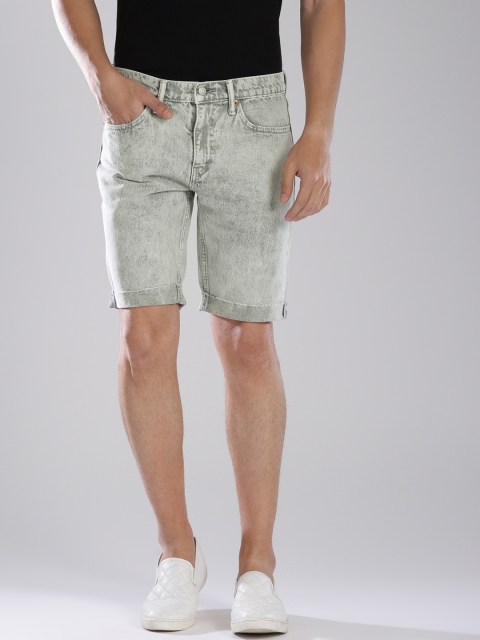 

Levis Men Grey Washed Slim Fit Denim Shorts