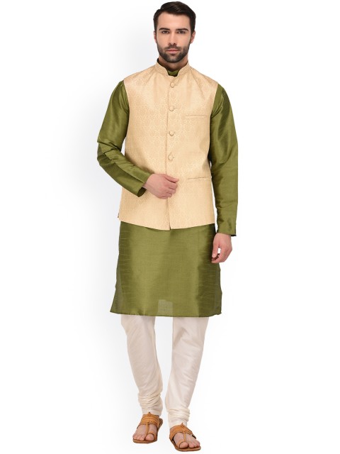 

TAG 7 Men Green & Off-White Kurta Pyjama with Jacket