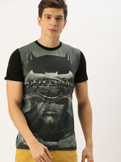 

Splash Men Black Slim Fit Batman v Superman Printed Round Neck T-shirt