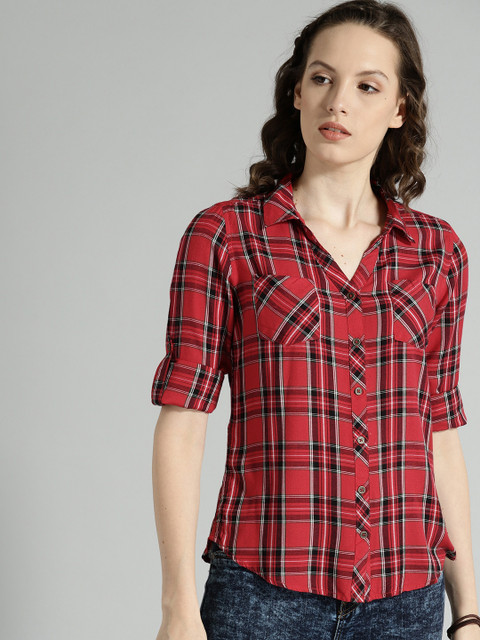

Roadster Women Red & Black Regular Fit Checked Casual Shirt