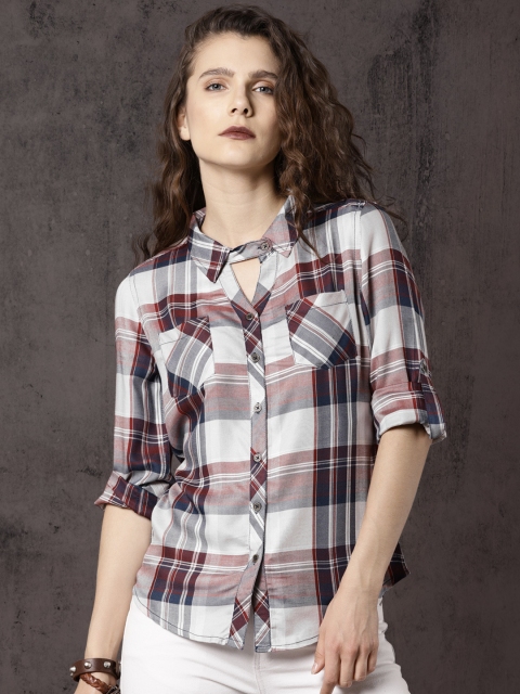 

Roadster Women Maroon & Off-White Slim Fit Checked Casual Shirt