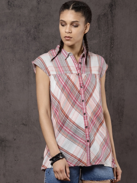 

Roadster Women Pink & Orange Regular Fit Checked Casual Shirt