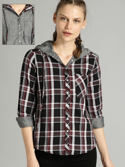 

Roadster Women Red & Black Slim Fit Reversible Shirt
