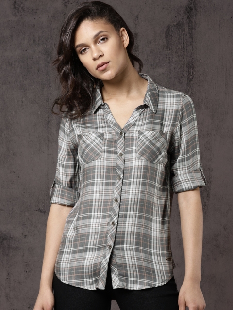 

Roadster Women Grey & Off-White Slim Fit Checked Casual Shirt