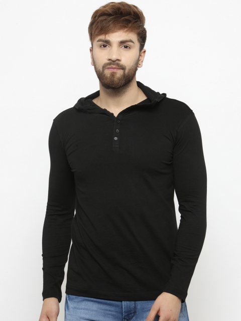 

GESPO Men Black Solid Hood T-shirt