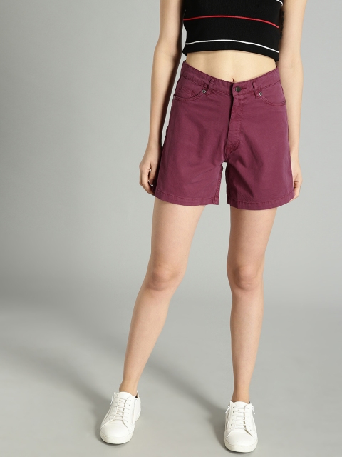 

Roadster Women Burgundy Solid Regular Fit Regular Shorts