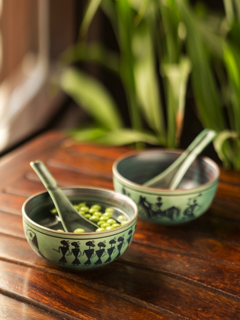 

ExclusiveLane Green 2-Pieces Warli Hand-Printed Ceramic Soup Bowls Set with Spoon
