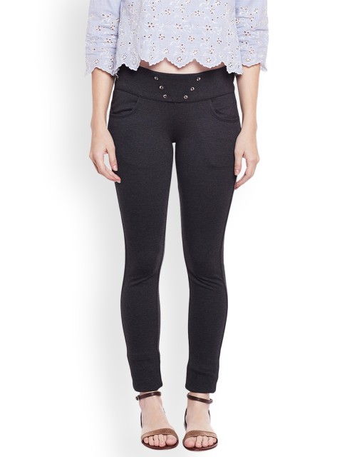 

Devis Women Black Jeggings