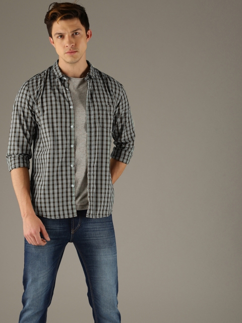 

Flying Machine Men Brown & White Slim Fit Checked Casual Shirt